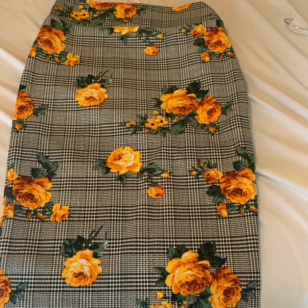 MIDI skirt